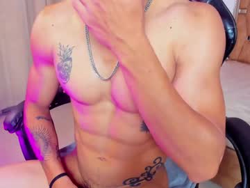 akazaboy live show