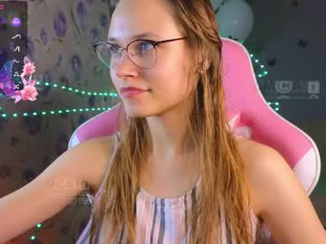armurra live show