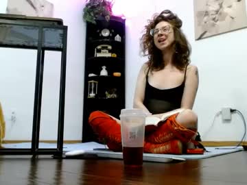 bombshellbaeby live show