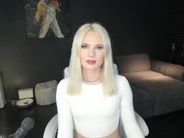 milena_marshmallows live show