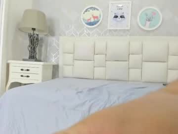 naia_cox live show