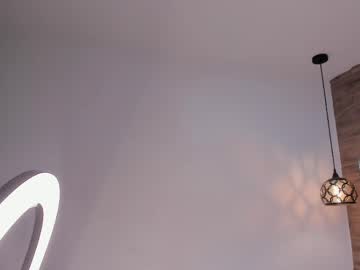 venus_velez live show